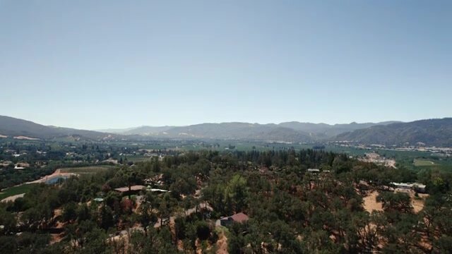 【欧美无码】PiperPress-花瓶妻子抛弃丈夫，投奔泳池男孩